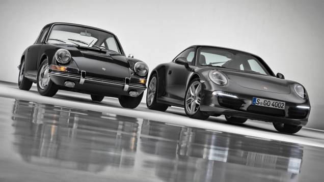 Um dos modelos mais cultuados no mundo dos esportivo completa cinco décadas de vida em 2013: o Porsche 911 | <a href="https://quatrorodas.abril.com.br/noticias/fabricantes/porsche-celebra-50-anos-911-733368.shtml" rel="migration">Leia mais</a> Um dos modelos mais cultuados no mundo dos esportivo completa cinco décadas de vida em 2013: o Porsche 911 | <a href="https://quatrorodas.abril.com.br/noticias/fabricantes/porsche-celebra-50-anos-911-733368.shtml" rel="migration">Leia mais</a>