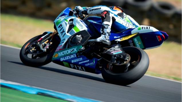 O piloto britânico da Suzuki fez o tempo de 1:31.2. <a href="https://quatrorodas.abril.com.br/moto/noticias/superbike-camier-lidera-2o-dia-phillip-island-733687.shtml" rel="migration">Leia mais</a>