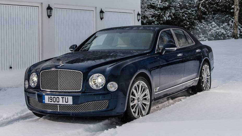 Este já é o modelo 2014 | <a href="https://quatrorodas.abril.com.br/saloes/genebra/2013/bentley-mulsanne-2014-734713.shtml" rel="migration">Leia mais</a>