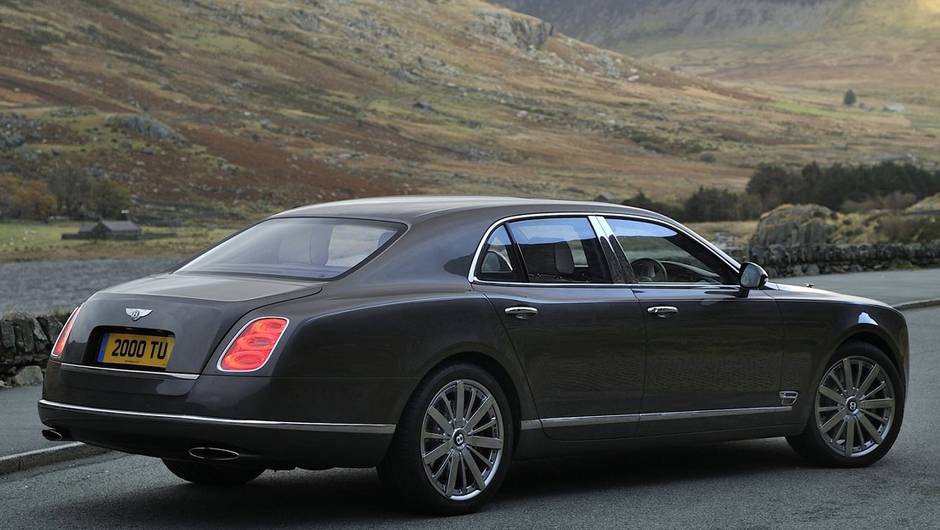O modelo, por&eacute;m, ganhou novos pacotes | <a href="https://quatrorodas.abril.com.br/saloes/genebra/2013/bentley-mulsanne-2014-734713.shtml" rel="migration">Leia mais</a>