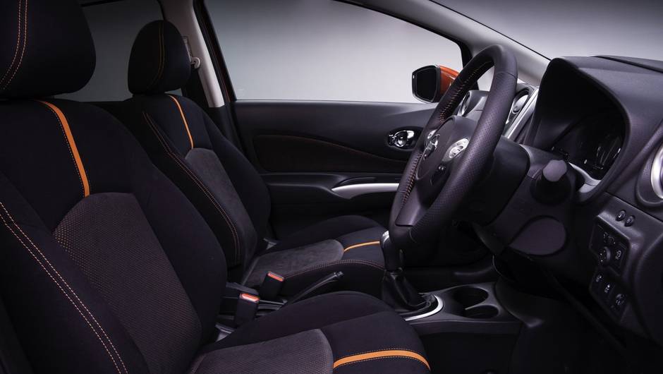 Quando chegar &agrave;s ruas, ser&aacute; concorrente do Honda Fit | <a href="https://quatrorodas.abril.com.br/saloes/genebra/2013/nissan-note-734148.shtml" rel="migration">Leia mais</a>