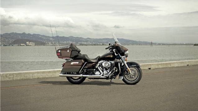 Harley-Davidson Electra Glide Ultra Limited 110th Anniversary Edition . <a href="https://quatrorodas.abril.com.br/moto/noticias/harley-davidson-faz-110-anos-prepara-festa-734354.shtml" rel="migration">Leia mais</a>