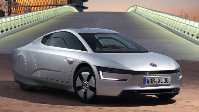 A Volkswagen revelou novos dados técnicos sobre o XL1, modelo supereconômico da marca alemã | <a href="%20http://quatrorodas.abril.com.br/saloes/genebra/2013/vw-xl1-734390.shtml" rel="migration">Leia mais</a>