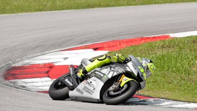 Valentino Rossi ficou apenas com o quinto lugar nos testes. <a href="https://quatrorodas.abril.com.br/moto/noticias/motogp-pedrosa-mais-rapido-sepang-734603.shtml" rel="migration">Leia mais</a>