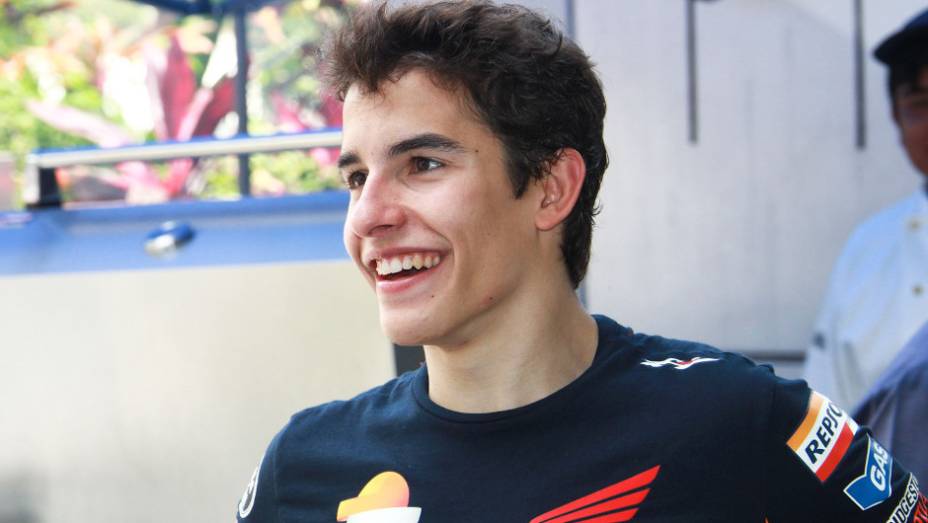 O jovem piloto espanhol Marc Márquez (Repsol Honda Team) promete dar trabalho em 2013. <a href="https://quatrorodas.abril.com.br/moto/noticias/motogp-lorenzo-supera-pedrosa-sepang-734732.shtml" rel="migration">Leia mais</a>