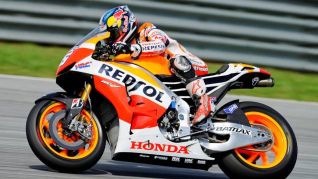 Dani Pedrosa (Repsol Honda Team) liderou o último dia em Sepang. <a href="https://quatrorodas.abril.com.br/moto/noticias/motogp-pedrosa-lidera-ultimo-dia-sepang-734820.shtml" rel="migration">Leia mais</a>