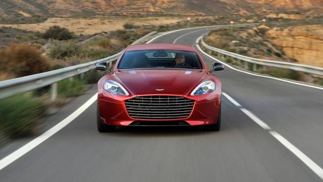 Com a cavalaria extra, o modelo agora vai de 0 a 100 km/h em 4,9 segundos | <a href="https://quatrorodas.abril.com.br/saloes/genebra/2013/aston-martin-rapide-s-2013-734925.shtml" rel="migration">Leia mais</a> Com a cavalaria extra, o modelo agora vai de 0 a 100 km/h em 4,9 segundos | <a href="https://quatrorodas.abril.com.br/saloes/genebra/2013/aston-martin-rapide-s-2013-734925.shtml" rel="migration">Leia mais</a>