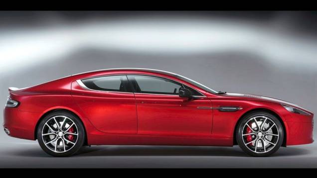 Ele é 0,3s mais rápido do que seu antecessor| <a href="https://quatrorodas.abril.com.br/saloes/genebra/2013/aston-martin-rapide-s-2013-734925.shtml" rel="migration">Leia mais</a> Ele é 0,3s mais rápido do que seu antecessor| <a href="https://quatrorodas.abril.com.br/saloes/genebra/2013/aston-martin-rapide-s-2013-734925.shtml" rel="migration">Leia mais</a>