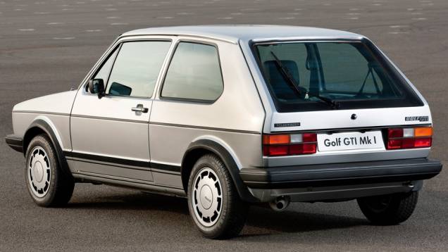Pesando somente 810 kg, o motor 1.6 de 110 cv impulsionava o hatch aos 100 km/h em 9 segundos e atingir 180 km/h de velocidade máxima | <a href="https://quatrorodas.abril.com.br/reportagens/classicos/dinastia-gti-735366.shtml" rel="migration">Leia mais</a> Pesando somente 810 kg, o motor 1.6 de 110 cv impulsionava o hatch aos 100 km/h em 9 segundos e atingir 180 km/h de velocidade máxima | <a href="https://quatrorodas.abril.com.br/reportagens/classicos/dinastia-gti-735366.shtml" rel="migration">Leia mais</a>