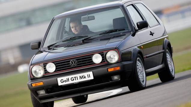 A segunda geração cresceu e ficou 110 kg mais pesada. Em compensação, ganhou motores mais potentes | <a href="https://quatrorodas.abril.com.br/reportagens/classicos/dinastia-gti-735366.shtml" rel="migration">Leia mais</a> A segunda geração cresceu e ficou 110 kg mais pesada. Em compensação, ganhou motores mais potentes | <a href="https://quatrorodas.abril.com.br/reportagens/classicos/dinastia-gti-735366.shtml" rel="migration">Leia mais</a>