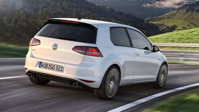 Motor 2.0 TSI gera 220 cv ou, se equipada com pacote esportivo opcional, 230 cv | <a href="https://quatrorodas.abril.com.br/reportagens/classicos/dinastia-gti-735366.shtml" rel="migration">Leia mais</a> Motor 2.0 TSI gera 220 cv ou, se equipada com pacote esportivo opcional, 230 cv | <a href="https://quatrorodas.abril.com.br/reportagens/classicos/dinastia-gti-735366.shtml" rel="migration">Leia mais</a>
