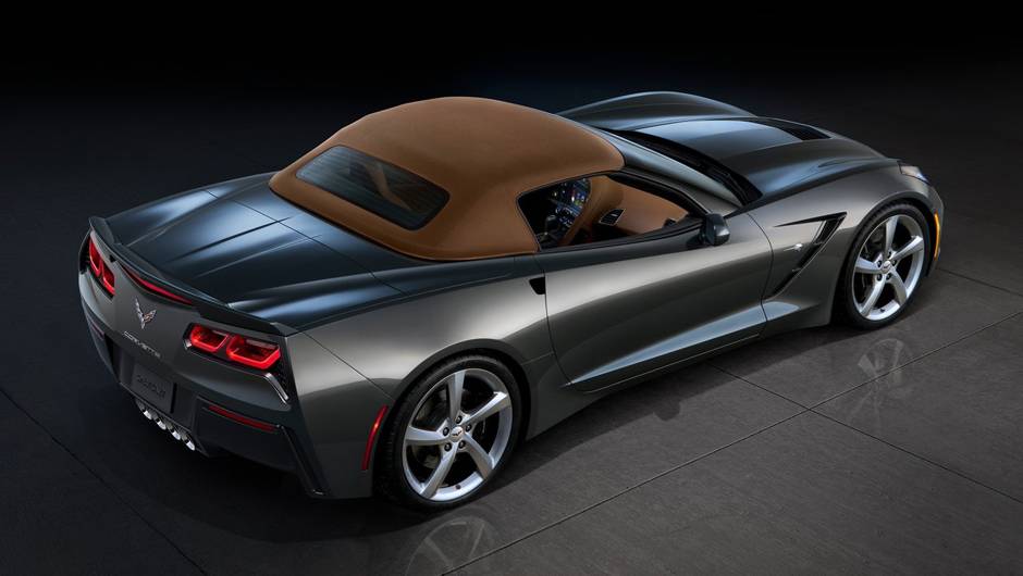 As op&ccedil;&otilde;es de transmiss&atilde;o tamb&eacute;m ser&atilde;o as mesmas: manual de 7 marchas e autom&aacute;tica de 6 marchas | <a href="https://quatrorodas.abril.com.br/saloes/genebra/2013/chevrolet-corvette-stingray-conversivel-735080.shtml" rel="migration">Leia mais</a>