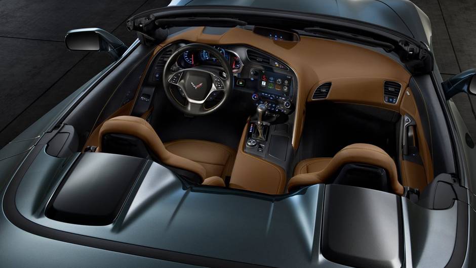 Corvette Stingray convers&iacute;vel | <a href="https://quatrorodas.abril.com.br/saloes/genebra/2013/chevrolet-corvette-stingray-conversivel-735080.shtml" rel="migration">Leia mais</a>