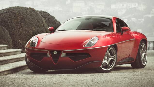 A onda retrô já passou, mas a Touring Superleggera resolveu trazer de volta um de seus esportivos mais icônicos: o Disco Volante | <a href="%20https://quatrorodas.abril.com.br/saloes/genebra/2013/touring-superleggera-disco-volante-735317.shtml" rel="migration">Leia mais</a> A onda retrô já passou, mas a Touring Superleggera resolveu trazer de volta um de seus esportivos mais icônicos: o Disco Volante | <a href="%20https://quatrorodas.abril.com.br/saloes/genebra/2013/touring-superleggera-disco-volante-735317.shtml" rel="migration">Leia mais</a>
