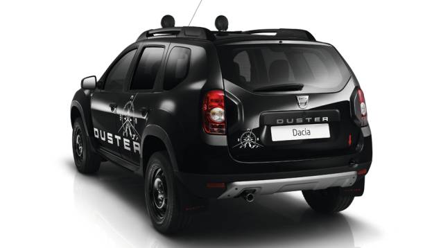 Apliques plásticos na parte inferior dos para-choques simulam chapas protetoras | <a href="https://quatrorodas.abril.com.br/noticias/fabricantes/dacia-lanca-duster-adventure-europa-735563.shtml" rel="migration">Leia mais</a>