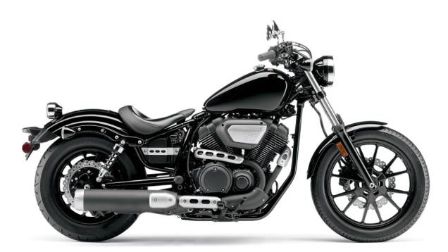 Yamaha Star Bolt também está disponível na cor preta | <a href="https://quatrorodas.abril.com.br/moto/noticias/yamaha-lanca-custom-star-bolt-eua-735965.shtml" rel="migration">Leia mais</a>