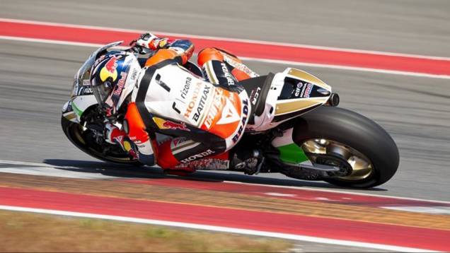 Stefan Bradl (LCR Honda MotoGP) foi o quarto mais rápido em Austin | <a href="https://quatrorodas.abril.com.br/moto/noticias/motogp-marc-marquez-absoluto-eua-736303.shtml" rel="migration">Leia mais</a>