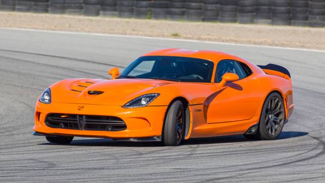 SRT Viper Tima Attack | <a href="https://quatrorodas.abril.com.br/saloes/new-york/2013/srt-viper-ta-737273.shtml" rel="migration">Leia mais</a> SRT Viper Tima Attack | <a href="https://quatrorodas.abril.com.br/saloes/new-york/2013/srt-viper-ta-737273.shtml" rel="migration">Leia mais</a>