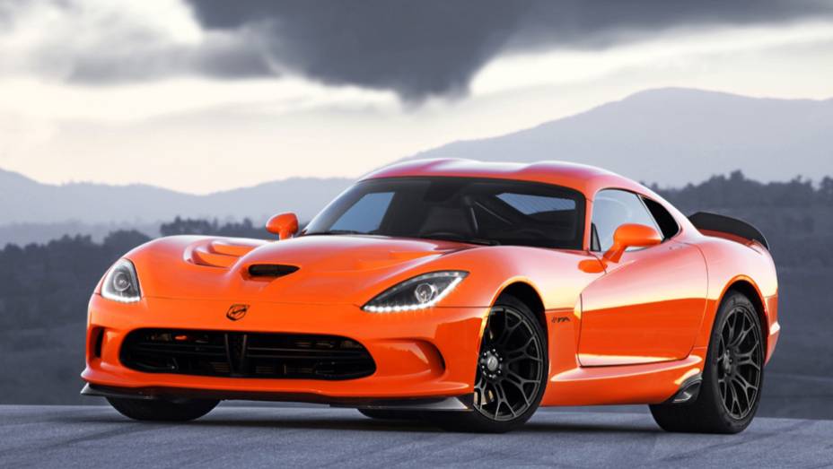 Motor 8.4 V10 permanece inalterado, com 640 cv e 83 mkgf de torque | <a href="https://quatrorodas.abril.com.br/saloes/new-york/2013/srt-viper-ta-737273.shtml" rel="migration">Leia mais</a>