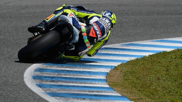 Valentino Rossi ficou com o segundo melhor tempo no último dia em Jerez | <a href="https://quatrorodas.abril.com.br/moto/noticias/motogp-yamaha-lidera-testes-jerez-737049.shtml" rel="migration">Leia mais</a>