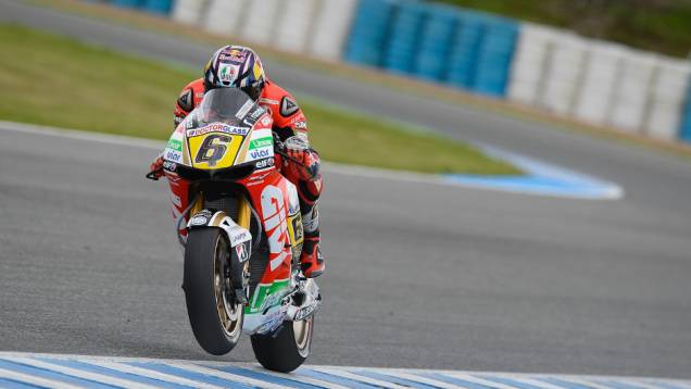 O piloto alemão Stefan Bradl (LCR Honda MotoGP) foi o terceiro em Jerez nesta segunda (25) | <a href="%20https://quatrorodas.abril.com.br/moto/noticias/motogp-yamaha-lidera-testes-jerez-737049.shtml" rel="migration">Leia mais</a>