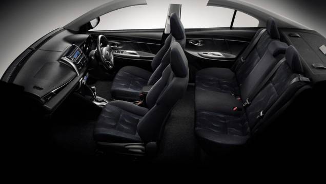 Os cinco passageiros viajam com conforto, principalmente quem senta atrás | <a href="https://quatrorodas.abril.com.br/noticias/fabricantes/toyota-revela-vios-tailandia-737086.shtml" rel="migration">Leia mais</a> Os cinco passageiros viajam com conforto, principalmente quem senta atrás | <a href="https://quatrorodas.abril.com.br/noticias/fabricantes/toyota-revela-vios-tailandia-737086.shtml" rel="migration">Leia mais</a>