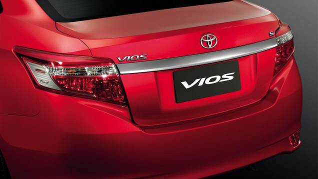 O Vios poderia ser fabricado em Sorocaba, já que a planta tem capacidade produtiva para até 400 mil veículos por ano | <a href="https://quatrorodas.abril.com.br/noticias/fabricantes/toyota-revela-vios-tailandia-737086.shtml" rel="migration">Leia mais</a>