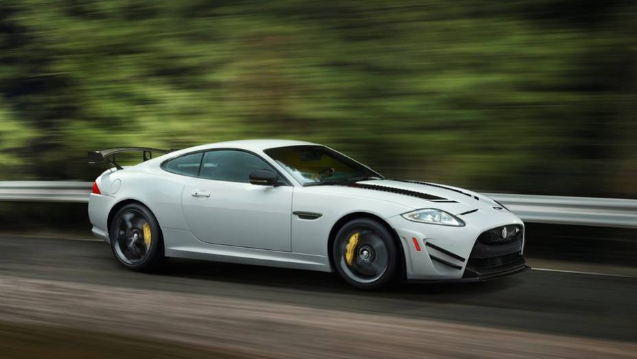 Todas elas serão destinadas ao mercado norte-americano | <a href="https://quatrorodas.abril.com.br/saloes/new-york/2013//jaguar-xkr-s-gt-737110.shtml" rel="migration">Leia mais</a>