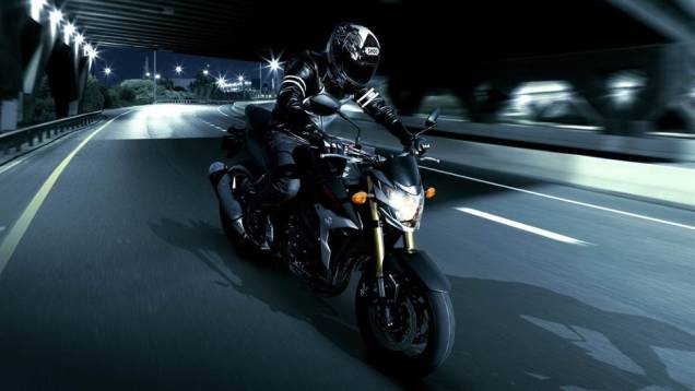 A tetracilíndrica GSR 750 Black Mat Limited Edition ganhou novos grafismos e ficou ainda mais agressiva | <a href="%20https://quatrorodas.abril.com.br/moto/noticias/suzuki-gsr-750-black-mat-limited-edition-737271.shtml" rel="migration">Leia mais</a> A tetracilíndrica GSR 750 Black Mat Limited Edition ganhou novos grafismos e ficou ainda mais agressiva | <a href="%20https://quatrorodas.abril.com.br/moto/noticias/suzuki-gsr-750-black-mat-limited-edition-737271.shtml" rel="migration">Leia mais</a>