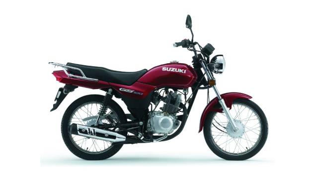Moto compacta básica tem preço sugerido de R$ 3.990 | <a href="https://quatrorodas.abril.com.br/moto/noticias/suzuki-brasil-lanca-gs120-uso-urbano-737558.shtml" rel="migration">Leia mais</a> Moto compacta básica tem preço sugerido de R$ 3.990 | <a href="https://quatrorodas.abril.com.br/moto/noticias/suzuki-brasil-lanca-gs120-uso-urbano-737558.shtml" rel="migration">Leia mais</a>