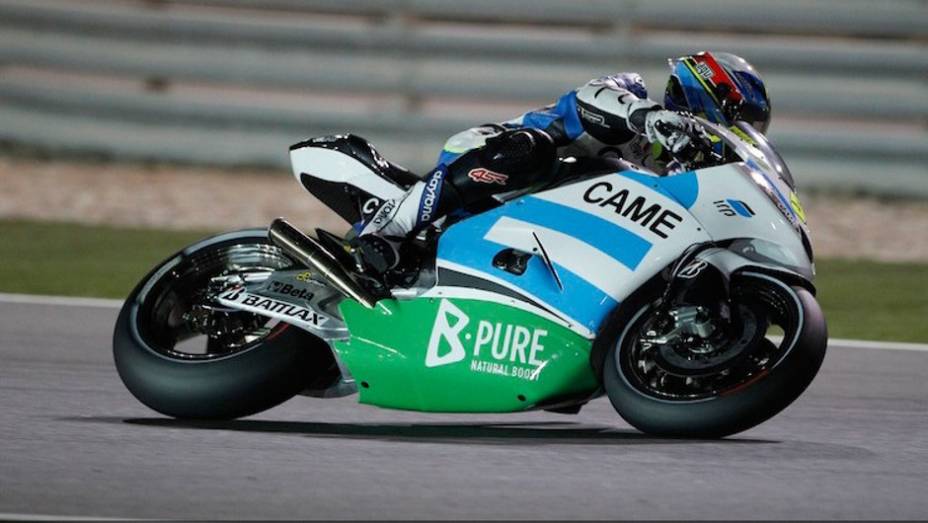 Lukas Pesek (Came IodaRacing Project) foi o penúltimo | <a href="https://quatrorodas.abril.com.br/moto/noticias/motogp-lorenzo-lidera-treino-livre-catar-737806.shtml" rel="migration">Leia mais</a>