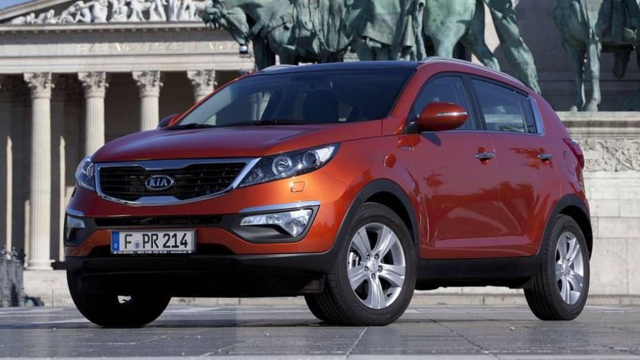 6º - Kia Sportage - Unidades vendidas mundialmente em 2012: 387.142 - Unidades vendidas no Brasil em 2012: 9.137 | <a href="%20https://quatrorodas.abril.com.br/noticias/mercado/honda-cr-v-suv-mais-vendido-mundo-2012-737748.shtml" rel="migration">Leia mais</a>