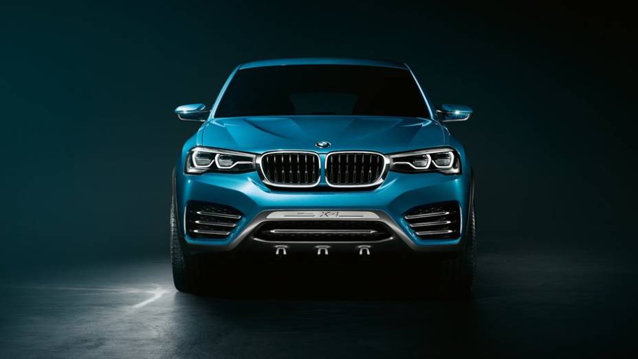 Na dianteira, faróis contam com luzes de LED e a grade tem perfil proeminente | <a href="%20https://quatrorodas.abril.com.br/saloes/xangai/2013/bmw-x4-concept-738669.shtml" rel="migration">Leia mais</a>