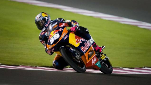 Já na Moto3, o melhor da sexta-feira foi o espanhol Luis Salom (Red Bull KTM Ajo) | <a href="https://quatrorodas.abril.com.br/moto/noticias/motogp-marquez-lidera-sexta-feira-737951.shtml" rel="migration">Leia mais</a>