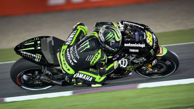 O piloto britânico Cal Crutchlow (Monster Yamaha Tech 3) ficou com o segundo melhor tempo | <a href="%20https://quatrorodas.abril.com.br/moto/noticias/motogp-lorenzo-garante-pole-catar-738025.shtml" rel="migration">Leia mais</a>