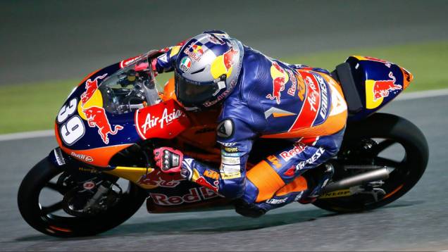 Luis Salom (Red Bull KTM Ajo) fez o melhor tempo e largará na ponta na Moto3 | <a href="https://quatrorodas.abril.com.br/moto/noticias/motogp-lorenzo-garante-pole-catar-738025.shtml" rel="migration">Leia mais</a>