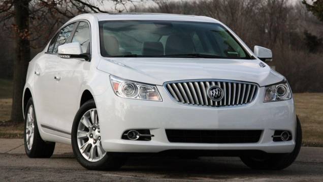 Full-Size - 2013 Buick LaCrosse - Preço inicial nos EUA: US$ 31.660 - Preço inicial no Brasil: não é vendido | <a href="%20https://quatrorodas.abril.com.br/noticias/mercado/gm-domina-premio-best-cars-for-families-2013-738171.shtml" rel="migration">Leia mais</a> Full-Size - 2013 Buick LaCrosse - Preço inicial nos EUA: US$ 31.660 - Preço inicial no Brasil: não é vendido | <a href="%20https://quatrorodas.abril.com.br/noticias/mercado/gm-domina-premio-best-cars-for-families-2013-738171.shtml" rel="migration">Leia mais</a>