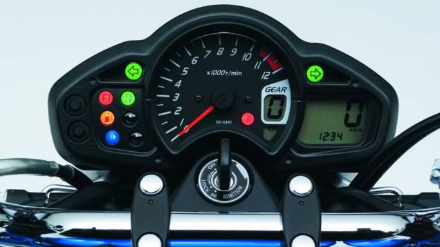 Naked bicilíndrica da Suzuki, conta com motor V-Twin de 90 graus com 645 cm³ | <a href="https://quatrorodas.abril.com.br/moto/noticias/suzuki-anuncia-5-lancamentos-brasil-738290.shtml" rel="migration">Leia mais</a> Naked bicilíndrica da Suzuki, conta com motor V-Twin de 90 graus com 645 cm³ | <a href="https://quatrorodas.abril.com.br/moto/noticias/suzuki-anuncia-5-lancamentos-brasil-738290.shtml" rel="migration">Leia mais</a>