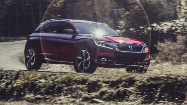 Citroën DS Wild Rubis é o novo membro da linha DS da marca francesa | <a href="https://quatrorodas.abril.com.br/saloes/xangai/2013/citroen-ds-wild-rubis-738701.shtml" rel="migration">Leia mais</a>