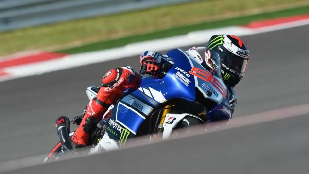 Jorge Lorenzo, sempre candidato às vitórias, foi apenas o quarto | <a href="https://quatrorodas.abril.com.br/moto/noticias/motogp-marquez-domina-treinos-eua-739126.shtml" rel="migration">Leia mais</a>