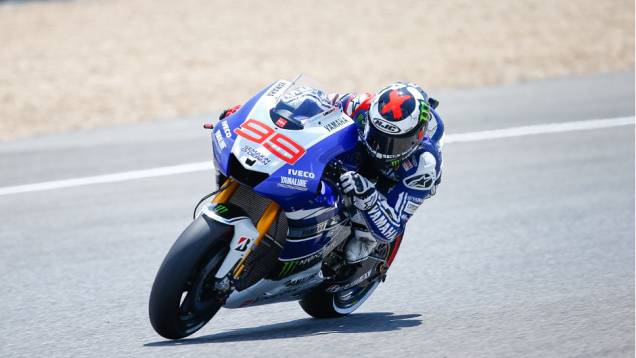 Jorge Lorenzo garantiu a pole no dia do seu aniversário de 26 anos | <a href="https://quatrorodas.abril.com.br/moto/noticias/motogp-lorenzo-garante-pole-jerez-740522.shtml" rel="migration">Leia mais</a>