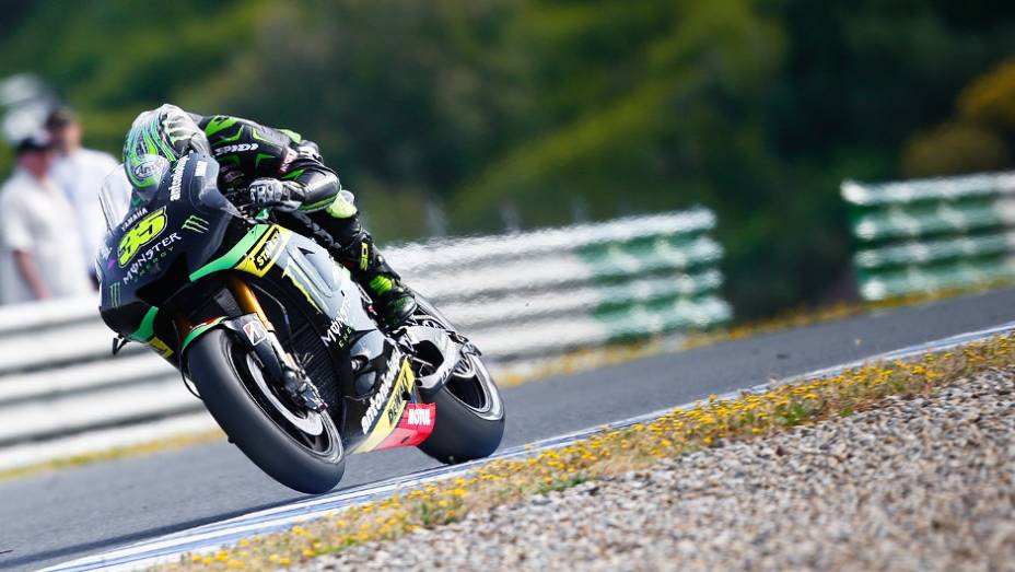 Cal Crutchlow ficou garantiu o quarto lugar | <a href="https://quatrorodas.abril.com.br/moto/noticias/motogp-lorenzo-garante-pole-jerez-740522.shtml" rel="migration">Leia mais</a>