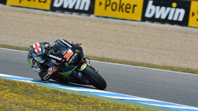 Bradley Smith, companheiro de Cal Crutchlow ficou em décimo | <a href="https://quatrorodas.abril.com.br/moto/noticias/motogp-dani-pedrosa-vence-espanha-740546.shtml" rel="migration">Leia mais</a>