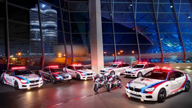 Melhor piloto das qualificações ganhará BMW M6 Coupe, carro oficial da Temporada 2013 | <a href="https://quatrorodas.abril.com.br/moto/noticias/melhor-qualificado-motogp-recebera-bmw-740903.shtml" rel="migration">Leia mais</a> Melhor piloto das qualificações ganhará BMW M6 Coupe, carro oficial da Temporada 2013 | <a href="https://quatrorodas.abril.com.br/moto/noticias/melhor-qualificado-motogp-recebera-bmw-740903.shtml" rel="migration">Leia mais</a>