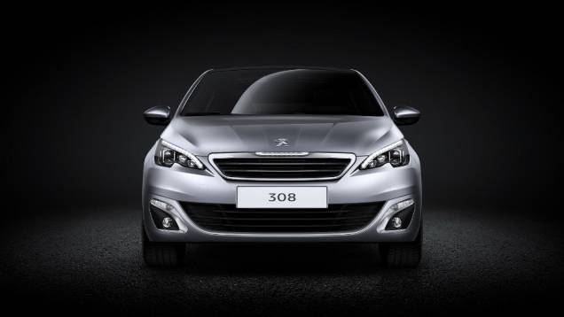 Baseado na plataforma EMP2, desenvolvida pela PSA, o modelo possui dimensões de 4,25 m de comprimento e 1,46 m de altura| <a href="%20https://quatrorodas.abril.com.br/noticias/fabricantes/peugeot-apresenta-proxima-geracao-308-741173.shtml" rel="migration">Leia mais</a> Baseado na plataforma EMP2, desenvolvida pela PSA, o modelo possui dimensões de 4,25 m de comprimento e 1,46 m de altura| <a href="%20https://quatrorodas.abril.com.br/noticias/fabricantes/peugeot-apresenta-proxima-geracao-308-741173.shtml" rel="migration">Leia mais</a>