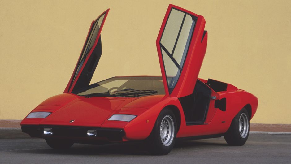 130513-Countach%20LP%20400%20(1973-81)%201.jpg