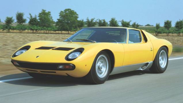 Os faróis, embora visíveis, eram escamoteáveis, como seriam os do Porsche 928 anos mais tarde | <a href="%20https://quatrorodas.abril.com.br/reportagens/classicos/festa-bolonhesa-741081.shtml" rel="migration">Leia mais</a> Os faróis, embora visíveis, eram escamoteáveis, como seriam os do Porsche 928 anos mais tarde | <a href="%20https://quatrorodas.abril.com.br/reportagens/classicos/festa-bolonhesa-741081.shtml" rel="migration">Leia mais</a>