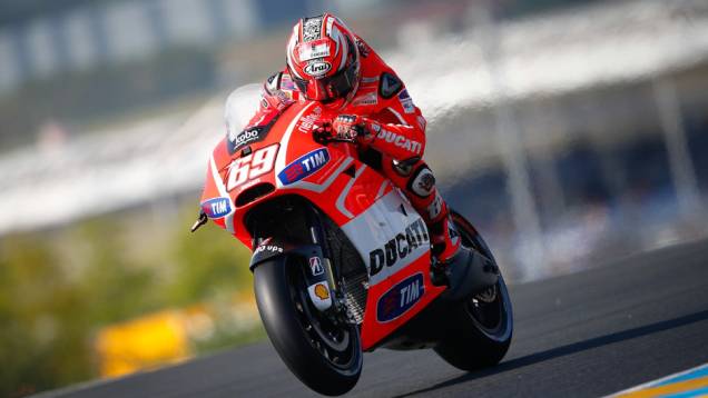 Nicky Hayden (Ducati Team) fecha a lista dos dez primeiros | <a href="https://quatrorodas.abril.com.br/moto/noticias/motogp-marquez-conquista-pole-le-mans-741738.shtml" rel="migration">Leia mais</a>