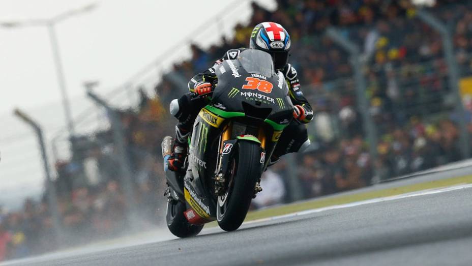 Bradley Smith (Monster Yamaha Tech 3) ficou em nono | <a href="https://quatrorodas.abril.com.br/moto/noticias/motogp-pedrosa-vence-corrida-le-mans-741797.shtml" rel="migration">Leia mais</a>