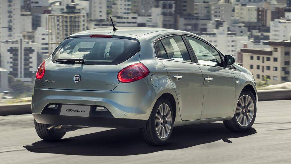 A vers&atilde;o Essence ganha rodas de liga-leve de 16 polegadas como item de s&eacute;rie e novos tecidos | <a href="%20https://quatrorodas.abril.com.br/noticias/fabricantes/fiat-apresenta-bravo-2014-742103.shtml" rel="migration">Leia mais</a>